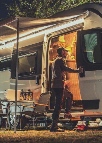 RV parks near Conyers, GA alternative: motorhome parked at a full-hookup lakefront site